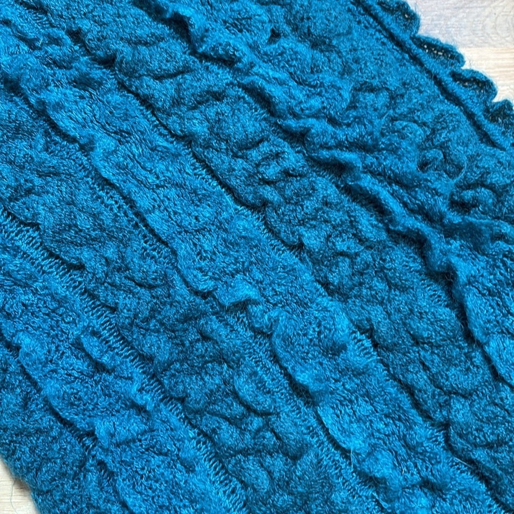 Charlie Paige Deep Teal Knit Infinity Scarf Women’s OS - Picture 3 of 8